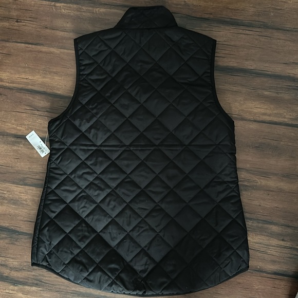OLD NAVY BLACK QUILTED VEST NWT - Picture 4 of 4